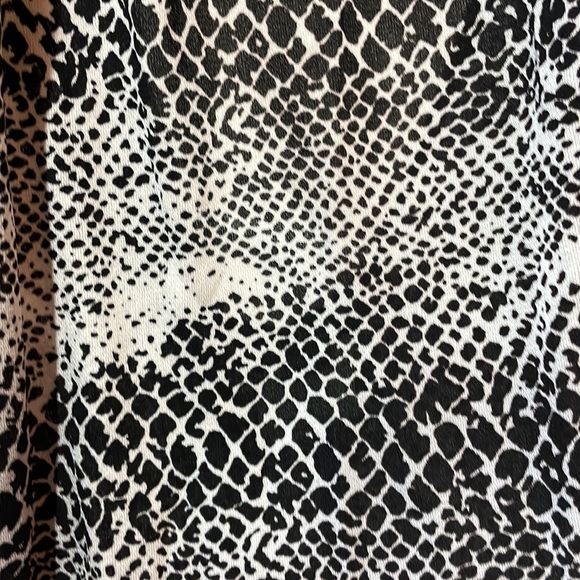 Neck-tie halter top - Picture 4 of 4